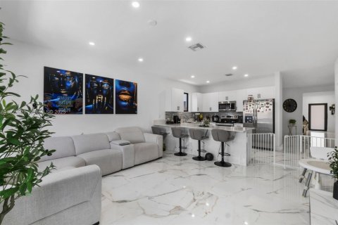 Villa ou maison à vendre à Homestead, Floride: 4 chambres, 176.05 m2 № 1977168 - photo 8