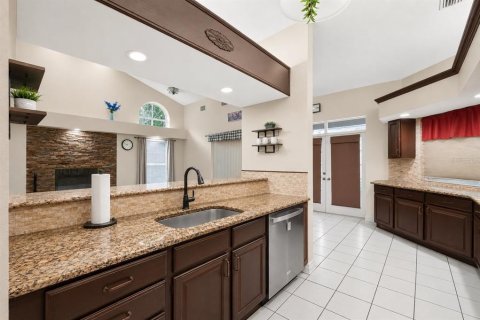 Casa en venta en Fort Meade, Florida, 6 dormitorios, 471.11 m2 № 2216484 - foto 6