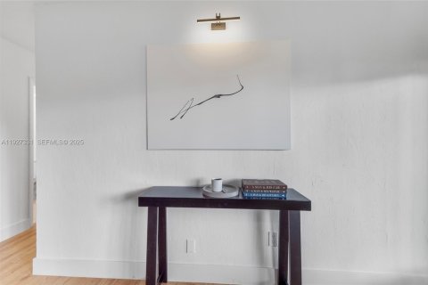 Снять в аренду виллу или дом в Катлер-Бей, Флорида 5 спален, 127.83м2, № 1986250 - фото 13