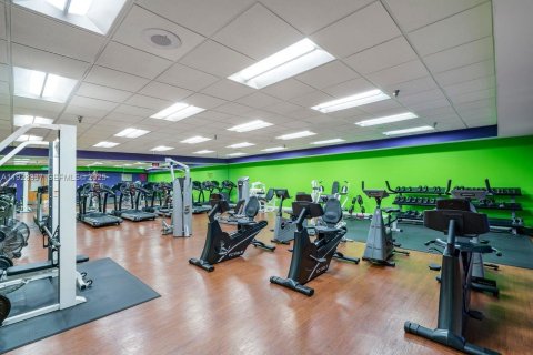 Condo in Pembroke Pines, Florida, 2 bedrooms  № 1986908 - photo 8