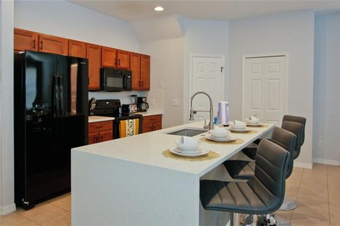 Casa en venta en Kissimmee, Florida, 4 dormitorios, 191.47 m2 № 1900724 - foto 11