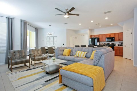 Casa en venta en Kissimmee, Florida, 4 dormitorios, 191.47 m2 № 1900724 - foto 14