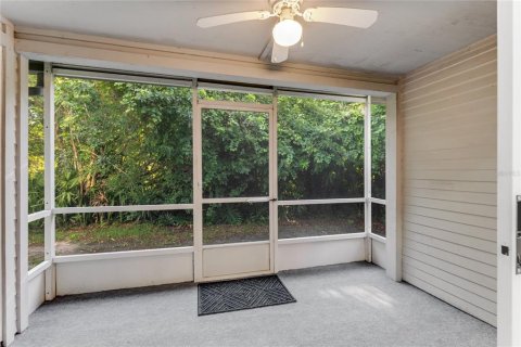 Townhouse in Port Orange, Florida 3 bedrooms, 134.99 sq.m. № 1750797 - photo 6