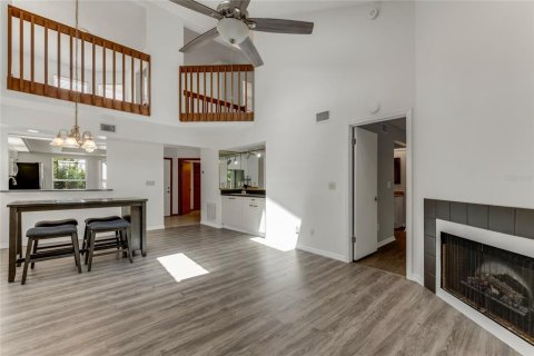 Townhouse in Port Orange, Florida 3 bedrooms, 134.99 sq.m. № 1750797 - photo 4