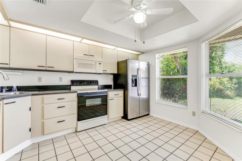 Townhouse in Port Orange, Florida 3 bedrooms, 134.99 sq.m. № 1750797 - photo 7