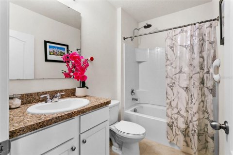 Townhouse in Kissimmee, Florida 3 bedrooms, 155.52 sq.m. № 1630266 - photo 27