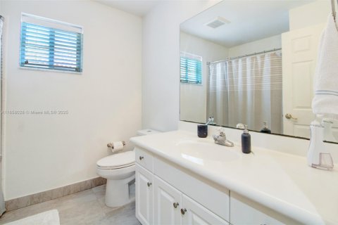 Casa en alquiler en Weston, Florida, 5 dormitorios, 270.35 m2 № 1882542 - foto 24