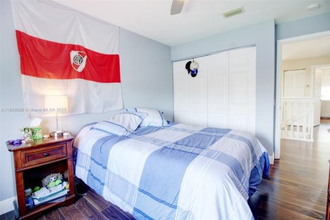 Casa en alquiler en Weston, Florida, 5 dormitorios, 270.35 m2 № 1882542 - foto 30