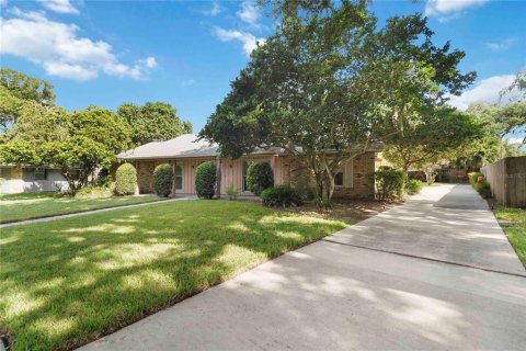 Casa en venta en Orlando, Florida, 3 dormitorios, 179.49 m2 № 1840141 - foto 2