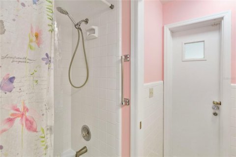 Casa en venta en Orlando, Florida, 3 dormitorios, 179.49 m2 № 1840141 - foto 15
