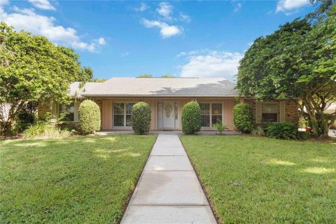 Casa en venta en Orlando, Florida, 3 dormitorios, 179.49 m2 № 1840141 - foto 1