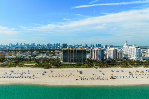 Condo in Miami Beach, Florida, 2 bedrooms  № 1694058 - photo 30