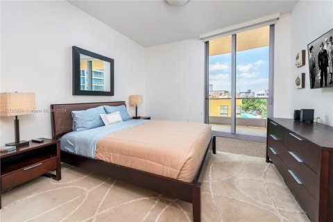 Condo in Miami Beach, Florida, 2 bedrooms  № 1694058 - photo 13