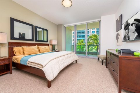 Condo in Miami Beach, Florida, 2 bedrooms  № 1694058 - photo 7