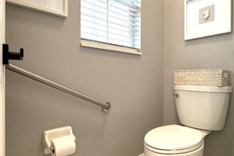 House in New Smyrna Beach, Florida 3 bedrooms, 170.38 sq.m. № 1835862 - photo 23
