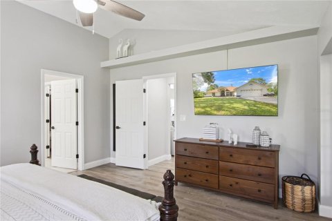 House in New Smyrna Beach, Florida 3 bedrooms, 170.38 sq.m. № 1835862 - photo 20