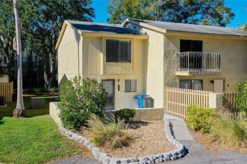 Townhouse in Tampa, Florida 2 bedrooms, 90.49 sq.m. № 1810595 - photo 2