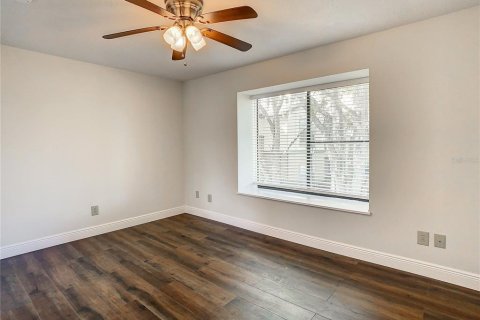 Townhouse in Tampa, Florida 2 bedrooms, 90.49 sq.m. № 1810595 - photo 27