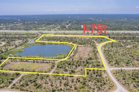 Terreno en venta en North Port, Florida № 469769 - foto 1
