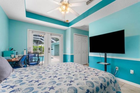 House in Port St. Lucie, Florida 4 bedrooms, 209.4 sq.m. № 2081971 - photo 21