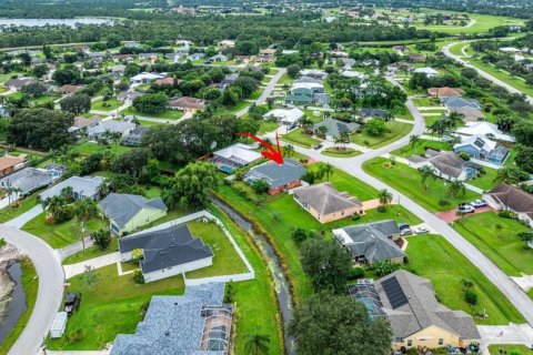 House in Port St. Lucie, Florida 4 bedrooms, 209.4 sq.m. № 2081971 - photo 5