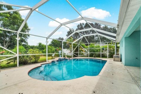 House in Port St. Lucie, Florida 4 bedrooms, 209.4 sq.m. № 2081971 - photo 6