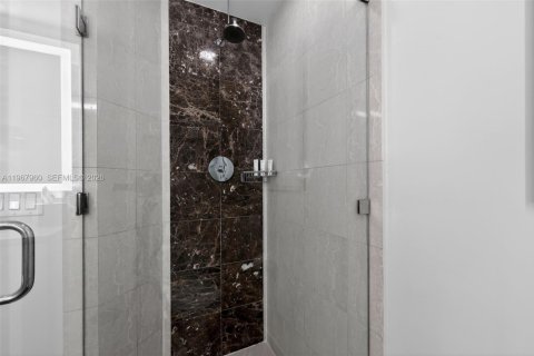 Hôtel, hôtellerie à vendre à Fort Lauderdale, Floride: 1 chambre, 49.52 m2 № 2078933 - photo 15