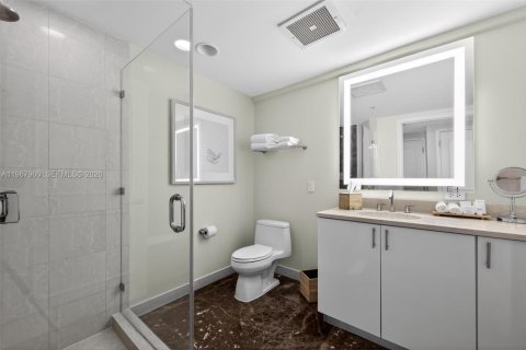Hôtel, hôtellerie à vendre à Fort Lauderdale, Floride: 1 chambre, 49.52 m2 № 2078933 - photo 16