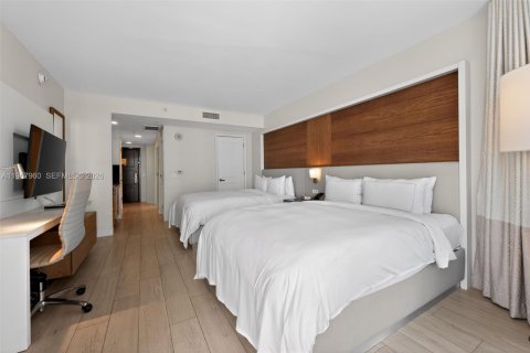 Hôtel, hôtellerie à vendre à Fort Lauderdale, Floride: 1 chambre, 49.52 m2 № 2078933 - photo 8