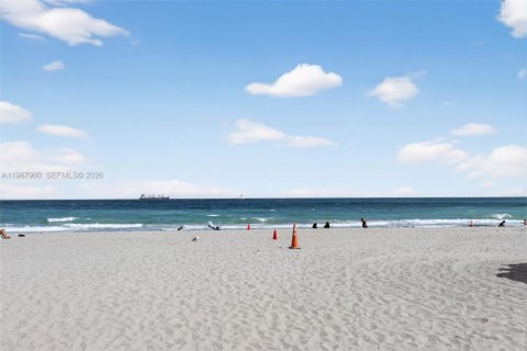 Hôtel, hôtellerie à vendre à Fort Lauderdale, Floride: 1 chambre, 49.52 m2 № 2078933 - photo 28