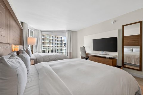 Hôtel, hôtellerie à vendre à Fort Lauderdale, Floride: 1 chambre, 49.52 m2 № 2078933 - photo 9