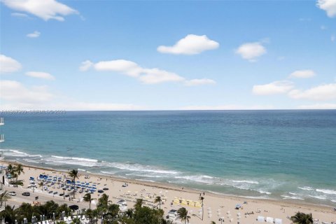 Hôtel, hôtellerie à vendre à Fort Lauderdale, Floride: 1 chambre, 49.52 m2 № 2078933 - photo 26
