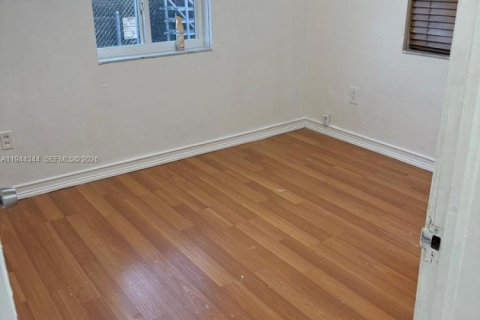 House in Miami, Florida 2 bedrooms, 88.07 sq.m. № 2001570 - photo 9