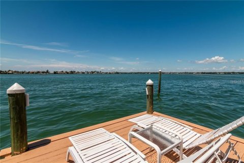 Land in Treasure Island, Florida № 1789728 - photo 6