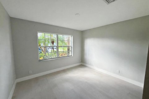 Villa ou maison à vendre à Boynton Beach, Floride: 2 chambres, 201.04 m2 № 2435481 - photo 15