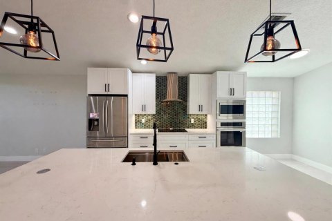 Villa ou maison à vendre à Boynton Beach, Floride: 2 chambres, 201.04 m2 № 2435481 - photo 5