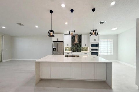 Villa ou maison à vendre à Boynton Beach, Floride: 2 chambres, 201.04 m2 № 2435481 - photo 10