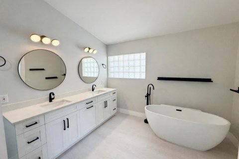 Villa ou maison à vendre à Boynton Beach, Floride: 2 chambres, 201.04 m2 № 2435481 - photo 12