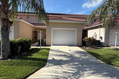 Adosado en alquiler en Winter Haven, Florida, 3 dormitorios, 154.59 m2 № 1870636 - foto 1