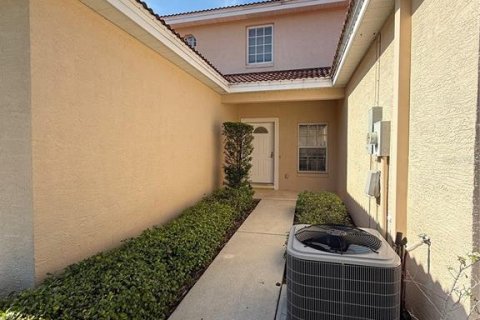 Adosado en alquiler en Winter Haven, Florida, 3 dormitorios, 154.59 m2 № 1870636 - foto 2