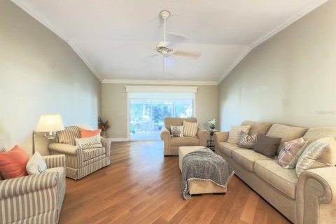 House in The Villages, Florida 3 bedrooms, 145.67 sq.m. № 2427495 - photo 14