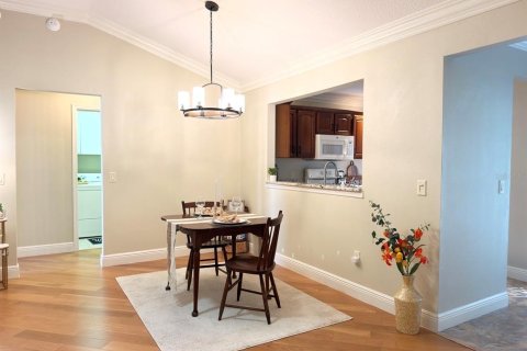 House in The Villages, Florida 3 bedrooms, 145.67 sq.m. № 2427495 - photo 10