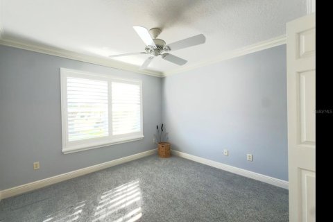 House in The Villages, Florida 3 bedrooms, 145.67 sq.m. № 2427495 - photo 17