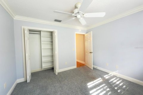 House in The Villages, Florida 3 bedrooms, 145.67 sq.m. № 2427495 - photo 16
