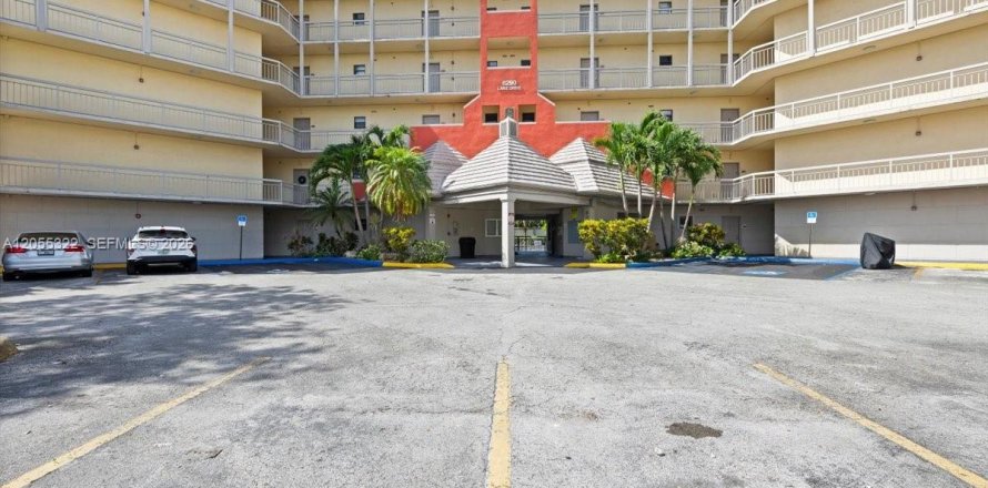 Condo à Doral, Floride, 2 chambres  № 2171776
