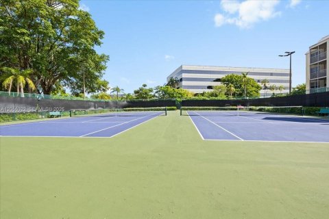 Copropriété à louer à Doral, Floride: 2 chambres, 96.25 m2 № 2171776 - photo 25