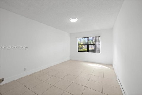 Copropriété à louer à Doral, Floride: 2 chambres, 96.25 m2 № 2171776 - photo 15