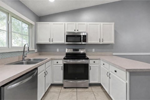 Condo in Kissimmee, Florida, 3 bedrooms  № 2229172 - photo 4