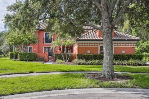 House in Land O' Lakes, Florida 6 bedrooms, 402.82 sq.m. № 1883441 - photo 2