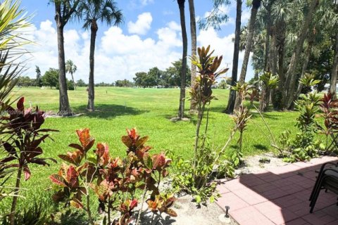 Condominio en venta en Margate, Florida, 1 dormitorio, 68.65 m2 № 1975199 - foto 28